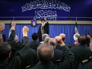 حمایت قاطع رهبر ایران از سپاه: برخی مسئولان 'حرف غلط' می‌زنند