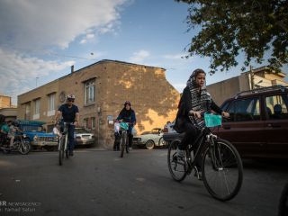 آیت‌الله خامنه‌ای: دوچرخه‌سواری زنان در مجامع عمومی حرام است