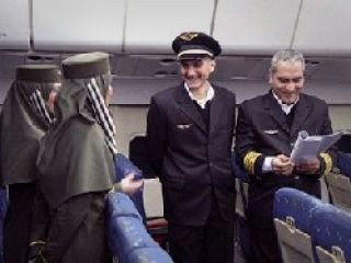 فروش سوالات امتحانی گواهینامه خلبانی توسط معاون سازمان هواپیمایی کشور؟!