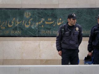 سفارت ایران در ترکیه در مورد حضور در اماکن پرازدحام «هشدار اکید» داد