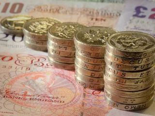 سقوط ارزش پوند در پی اعلام برنامه دولت بریتانیا برای خروج از اتحادیه اروپا