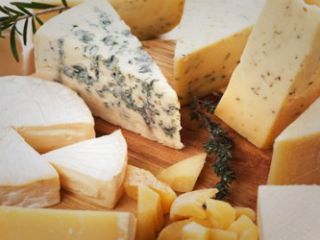 خواص پنیر فرانسوی کممبر