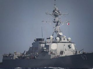 حوثی‌های یمن موشک‌پرانی به سوی ناو آمریکایی را تکذیب کردند