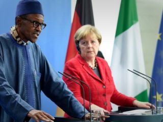 واکنش رئیس جمهور نیجریه به انتقاد همسرش: جای او در آشپزخانه است