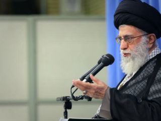 خامنه‌ای در پاسخ به اظهارات جان کری: نمی‌توان به شما خوشبین بود