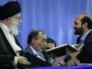 قاری مشهور قرآن و متهم به «تجاوز جنسی»: مرا واسطه هتاکی به خامنه‌ای کرده‌اند