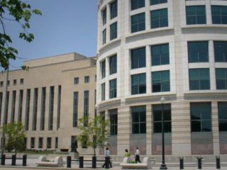 سومین ایرانی-آمریکایی آزاد شده در آستانه برجام از ایران شکایت کرد