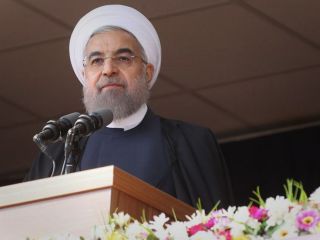 روحانی: آدم دروغگو و فحاش انقلابی نیست