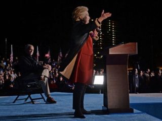 کلینتون می گوید دیگر جواب ترامپ را نخواهد داد