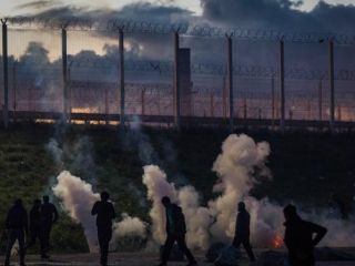 فرانسه عملیات تخلیه اردوگاه 'جنگل' را آغاز کرد