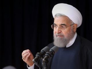 روحانی: درآمد و امکانات دولت در کشور محدود است