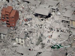 زمین‌لرزه پنج ریشتری ایتالیا را لرزاند