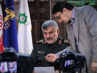 فرمانده قرارگاه سازندگی سپاه: ننگ است که در پروژه‌های نفتی زیر مجموعه خارجی‌ها باشیم