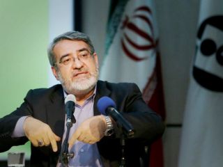 وزیر کشور: ۲۵۰ هزار نفر از مردم اطراف زاهدان با امکانات و شرایط ۱۰۰ سال قبل زندگی می‌کنند