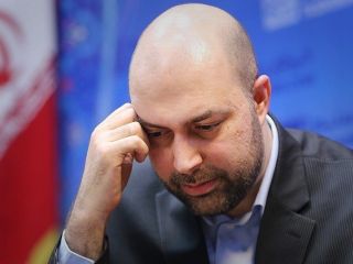 داماد حدادعادل به دلیل دوتابعیتی بودن استعفا کرد