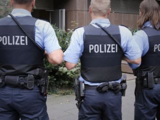 پلیس آلمان هفت پناهجوی افغان را به ظن تجاوز به یک نوجوان ایرانی بازداشت کرد