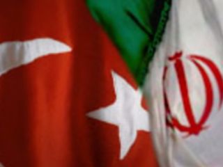 قطع صادرات برق ایران به ترکیه بخاطر بدهی ۲۰۰ میلیونی