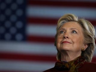 هیلاری کلینتون در سخنرانی پذیرش شکست: پیشنهاد همکاری به دونالد ترامپ داده‌ام