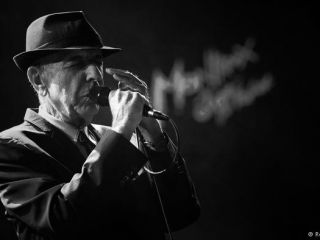 لئونارد کوهن، خواننده و آهنگ‌ساز کانادایی درگذشت.