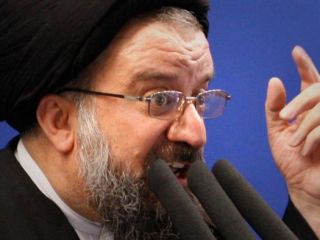 واکنش امامان جمعه به پیروزی ترامپ/ امام جمعه مشهد  ترامپ را متهم به تجاوز به یک دختر ۱۳ ساله کرد.