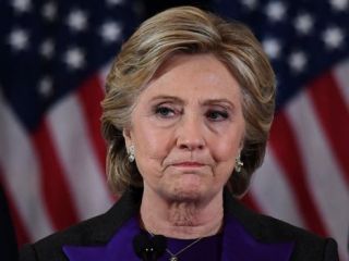 کلینتون اف.بی.آی. را برای شکست برابر ترامپ مقصر دانست