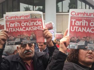 وزارت دفاع ترکیه: ۲۹۱ پرسنل نیروی دریایی تعلیق شدند