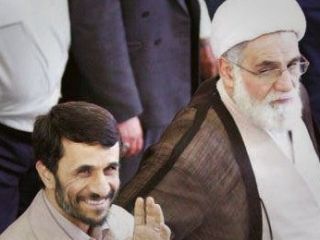 ناطق‌نوری: به احمدی‌نژاد گفتم یا سوادت خیلی بالاست یا روی ابرها هستی، قهر کرد و رفت