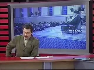 به نظر میرسه یه سوسک توی پاچه مجری اخبار صدا و سیما رفته که اینطوری اخبار میگه