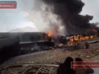 برخورد دو قطار مسافربری در ایران تعدادی کشته و زخمی برجای گذاشت