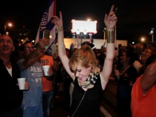 شادی کوبایی تبارهای ساکن آمریکا از مرگ فیدل کاسترو