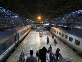 راننده قطار پس از خودداری از حرکت دستور کتبی دریافت کرده/ ۱۳دقیقه زودتر از تغییر شیفت، دستور حرکت داده شده بود