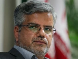 محمود صادقی پس از حضور در دادسرا با قرار کفالت آزاد شد