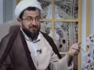 آخوند : خدا خیر بده به اون خانمی که در خانه به شوهرش کباب برگ میده ولی ...