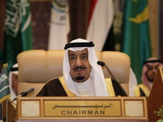 تور سفرهای منطقه‌ای پادشاه عربستان از امارات آغاز شد