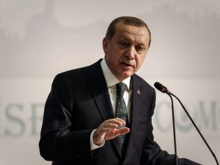 اردوغان: باید دلار و یورو را از معاملات با روسیه، چین و ایران حذف کنیم