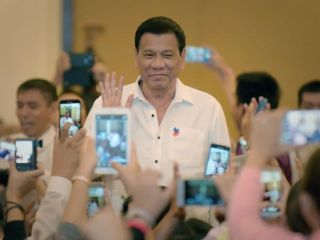 رئیس‌جمهوری فیلیپین می‌گوید شخصا در کشتن مظنونان تبه‌کار دست داشته‌است