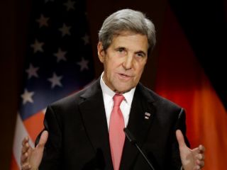 جان کری: تمدید تحریم‌های ایران کاملا با تعهدات ما در برجام سازگار است