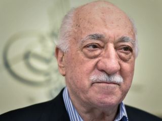 وزیر خارجه ترکیه در تماس با جان کری، گولن را مسئول ترور سفیر روسیه معرفی کرد