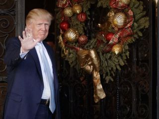 دونالد ترامپ سال نو را به همه، حتی «دشمنان» خود، تبریک گفت