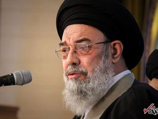 امام جمعه اصفهان: خانم‎هایی که با وضع نامناسب بیرون می‎آیند، نه پدرشان غیرت دارند، نه برادرهایشان