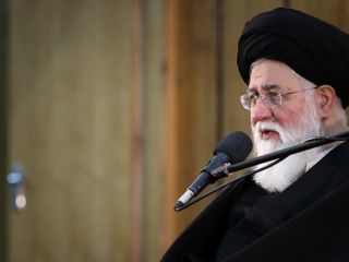 علم‌الهدی: از همان اول انقلاب آیت‌الله خامنه‌ای شخص دوم کشور بود