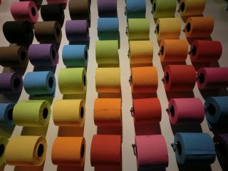 دستمال توالت رنگی و معطر؛ مار خوش خط و خال ابتلا به سرطان