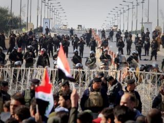 درگیری پلیس عراق با هواداران مقتدی صدر؛ دست‌کم پنج نفر کشته شدند