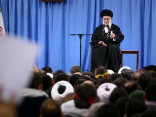 آیت‌الله خامنه‌ای: آشتی ملی معنی ندارد