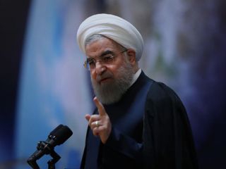 تاکید روحانی بر ممنوعیت استفاده نظامیان از اموال عمومی برای انتخابات