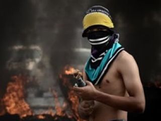 شواهد «محکم» ارسال اسلحه از ایران به شیعیان بحرین