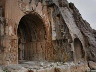 دیدنی‌های کرمانشاه - طاق‌بستان و تکیه معاون‌الملک.