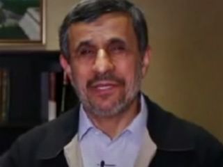 تشکر احمدی نژاد به زبان انگلیسی و از فالوورهای صفحه توییتر