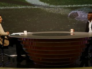 اعتراض‌ها به شوخی «نژادپرستانه» فردوسی‌پور با بازیکن نیجریه‌ای پیکان + ویدیو