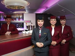 پرواز با بلیط درجه یک و گران قیمت هواپیمایی قطر چه حال و هوایی دارد؟ - تصویری با متن فارسی